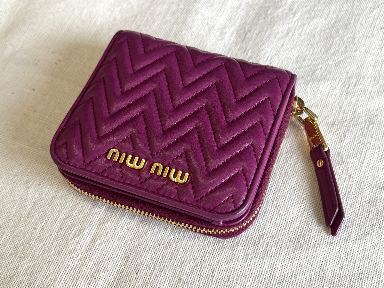 【財布修理】miumiu財布　ホック交換